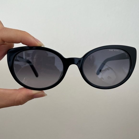 Marc Jacobs Accessories - Round Cat Eye